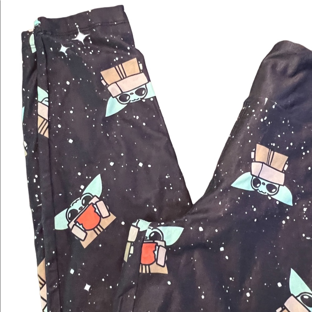 Disney Grugrow/Star Wars Leggings- like new condition- Size S - Picture 2 of 5